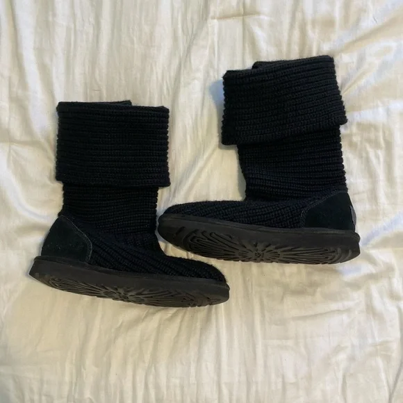 Ugg Classic Cardy Boot - Picture 3 of 7